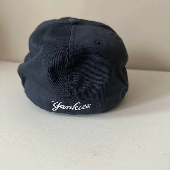 New York Yankees Navy Twins Enterprise Franchise Fitted Size Large Dad Hat Cap - Picture 2 of 4